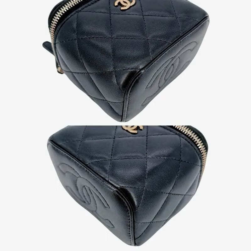 RA340 - CHANEL Black Lambskin Mini Vanity Case Bag