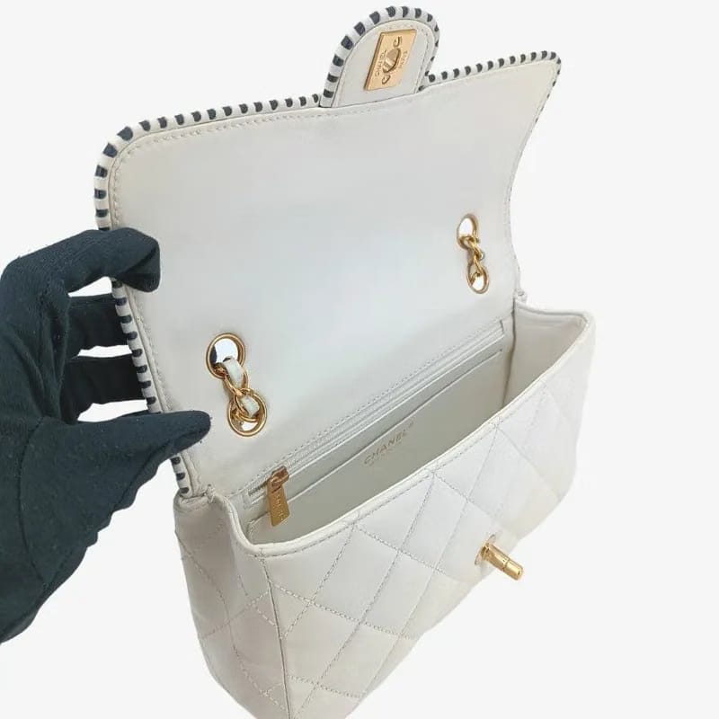 RA166 - CHANEL Vintage White Lambskin 25cm Flap Bag