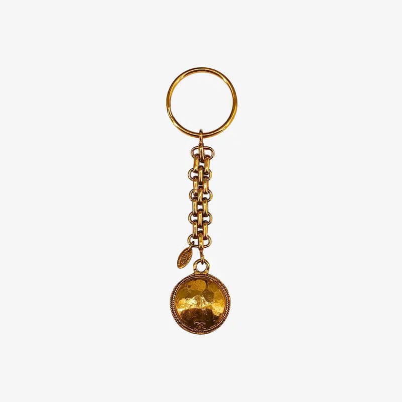 RA156 - CHANEL Gold Key Ring