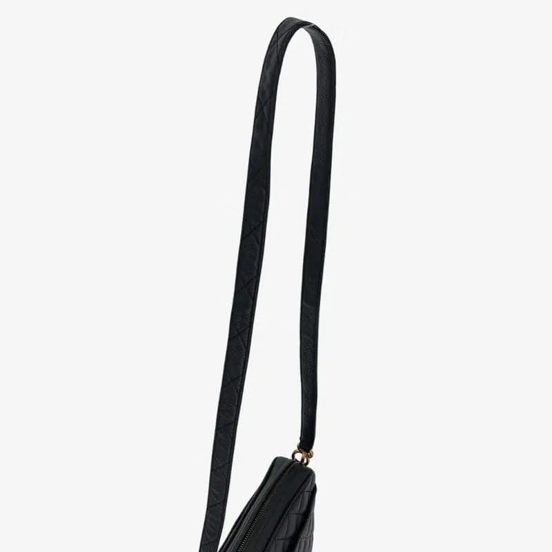 RA065 - CHANEL Vintage Black Caviar Leather Quilted Camera Bag