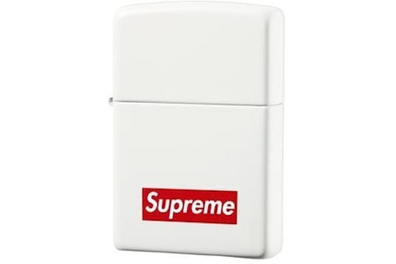 Supreme Solid Zippo White