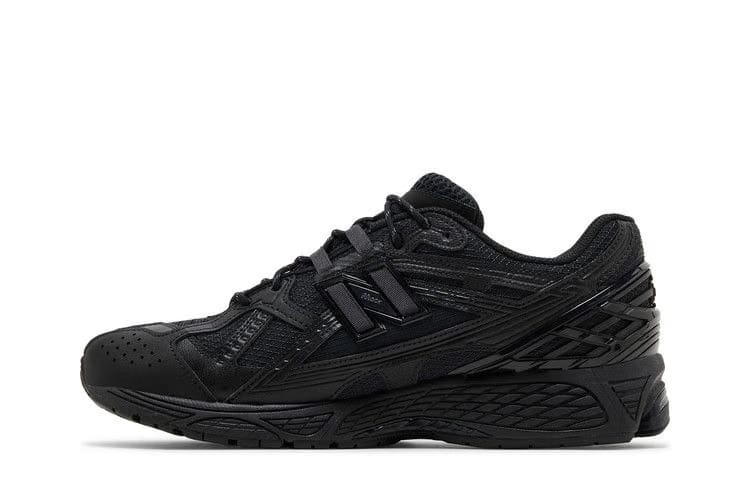 1906U Triple Black