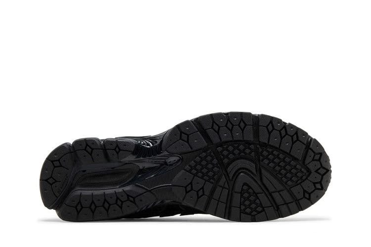 1906U Triple Black