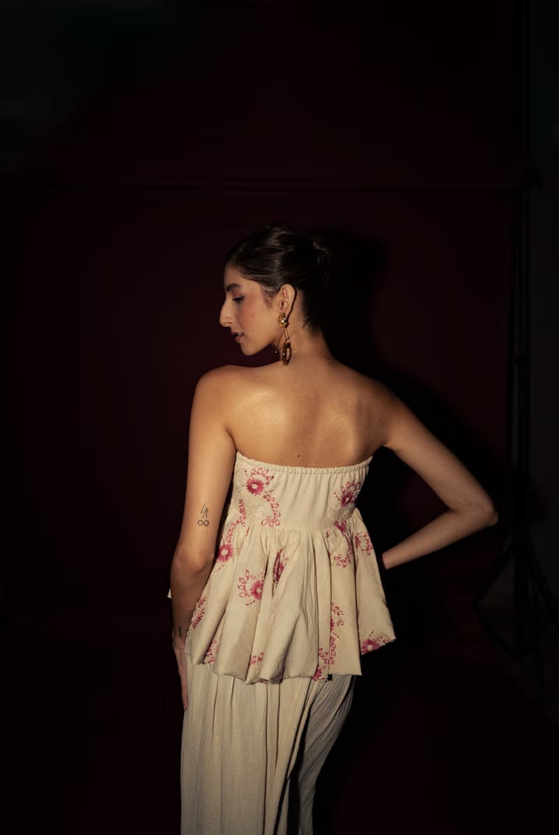 COSMOPOLITAN TOP