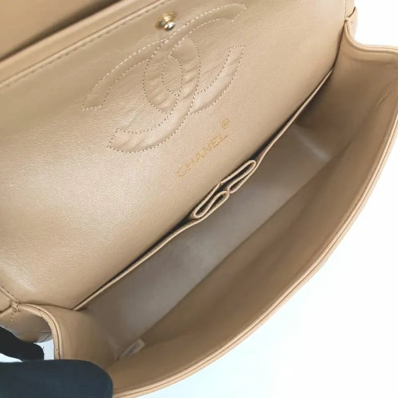 RA018 - CHANEL Vintage Beige Lambskin 25cm Classic Flap Bag