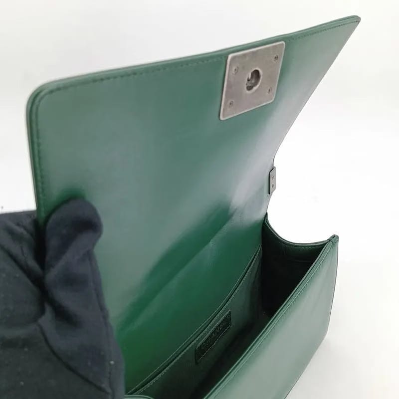 JS558 - CHANEL Boy Green Lambskin Flap Bag