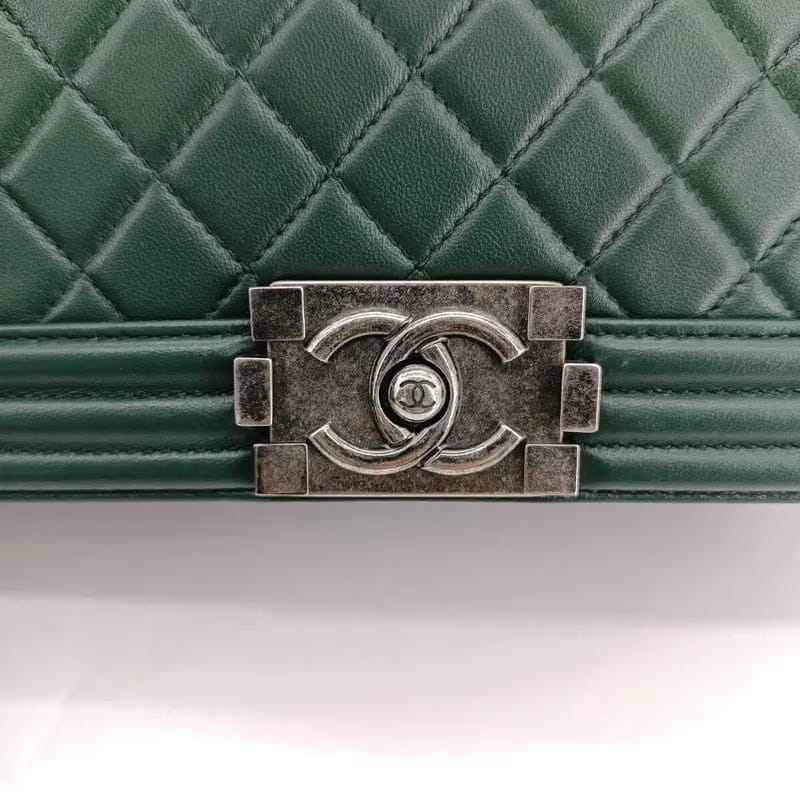 JS558 - CHANEL Boy Green Lambskin Flap Bag