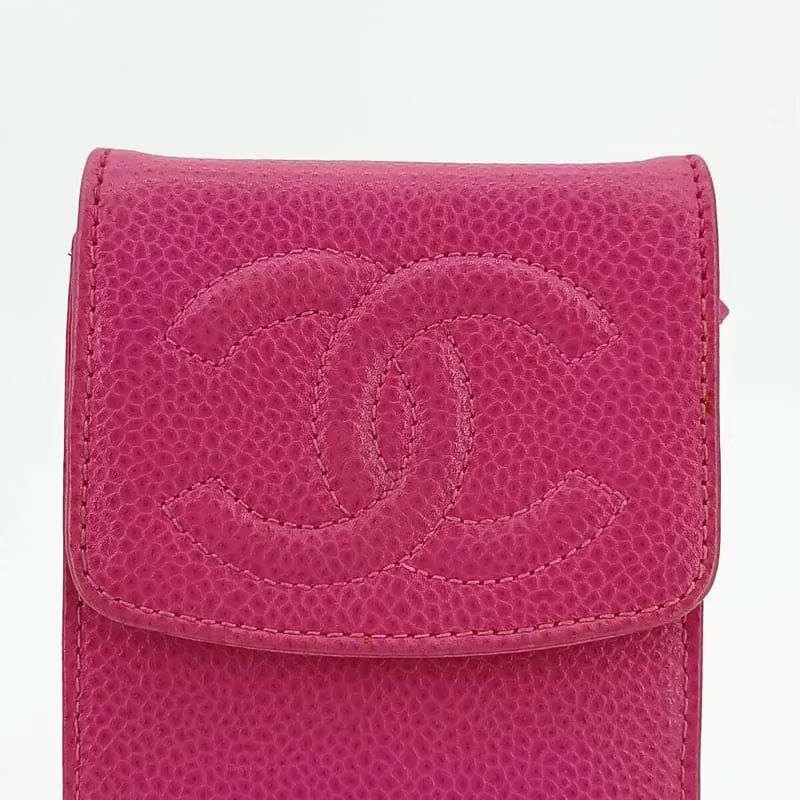 C318 - CHANEL Pink Caviar Leather Phone Bag