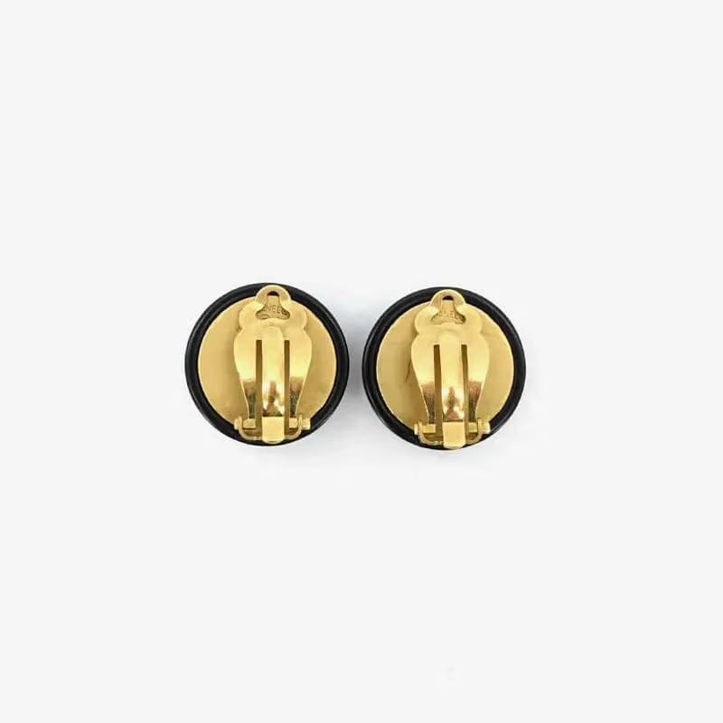 JM927 - CHANEL Vintage Coco Round Earring
