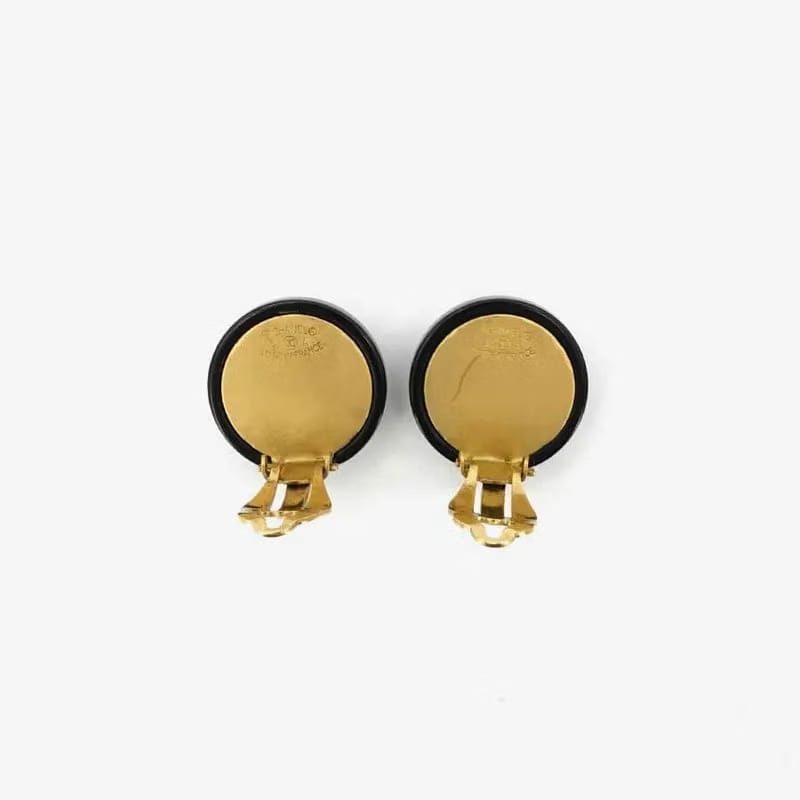 JM927 - CHANEL Vintage Coco Round Earring