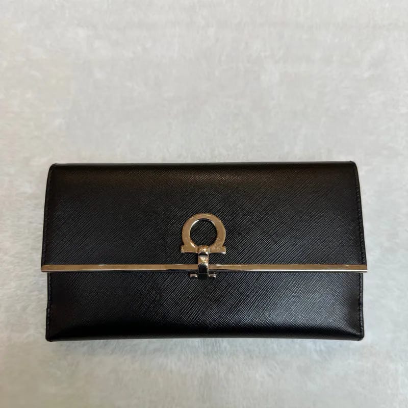 JC203 - SALVATORE FERRAGAMO Calfskin Black Long Wallet