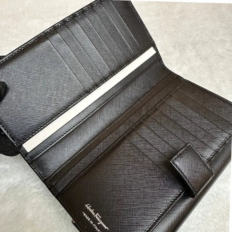 JC203 - SALVATORE FERRAGAMO Calfskin Black Long Wallet