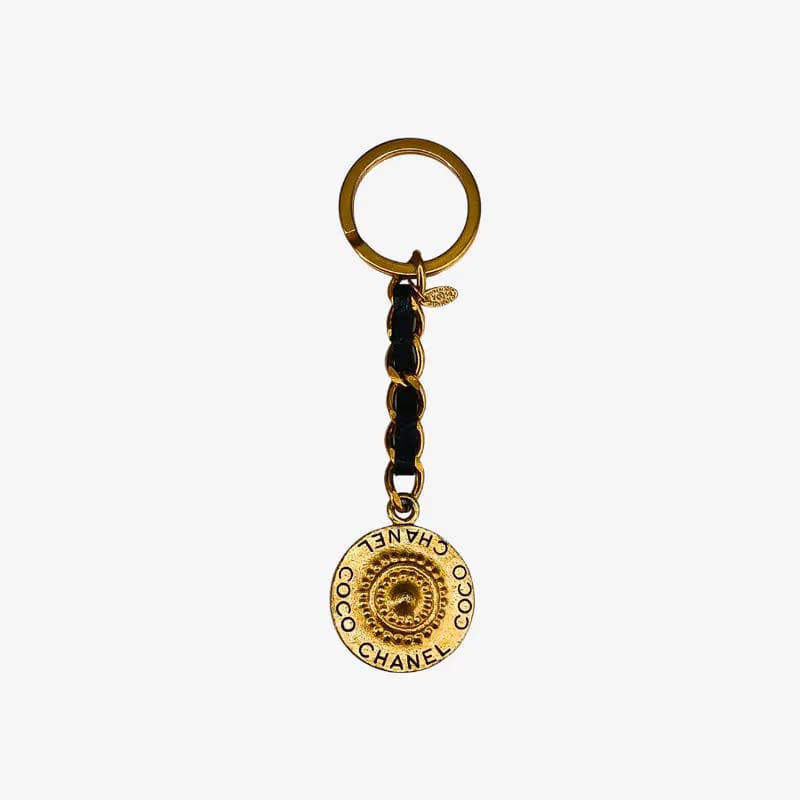 RB519 - CHANEL Gold Key Ring