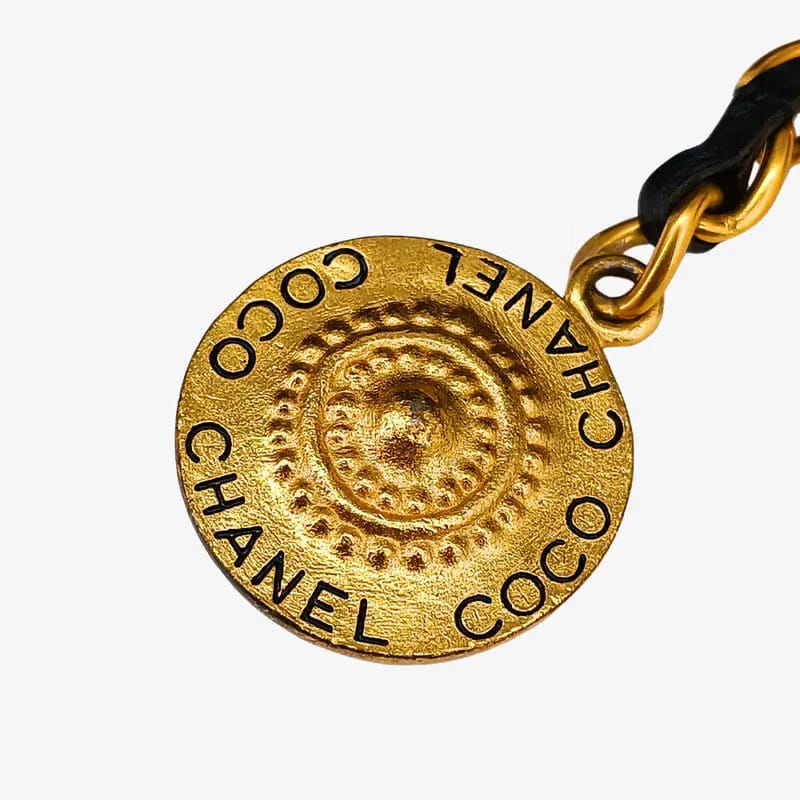 RB519 - CHANEL Gold Key Ring