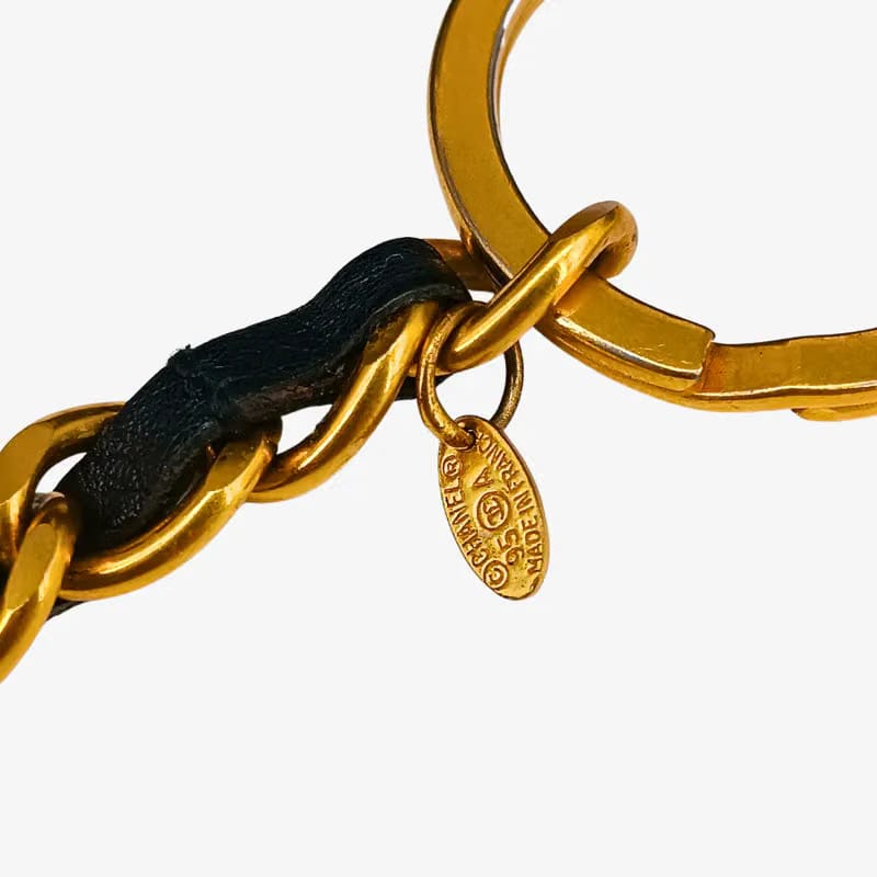 RB519 - CHANEL Gold Key Ring