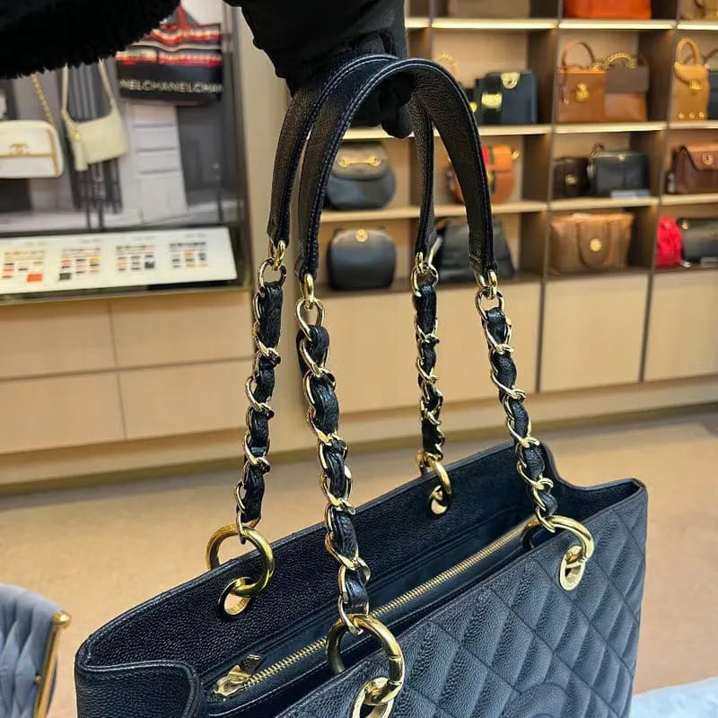 RB457 - CHANEL Vintage Black Caviar Leather GST Tote Bag