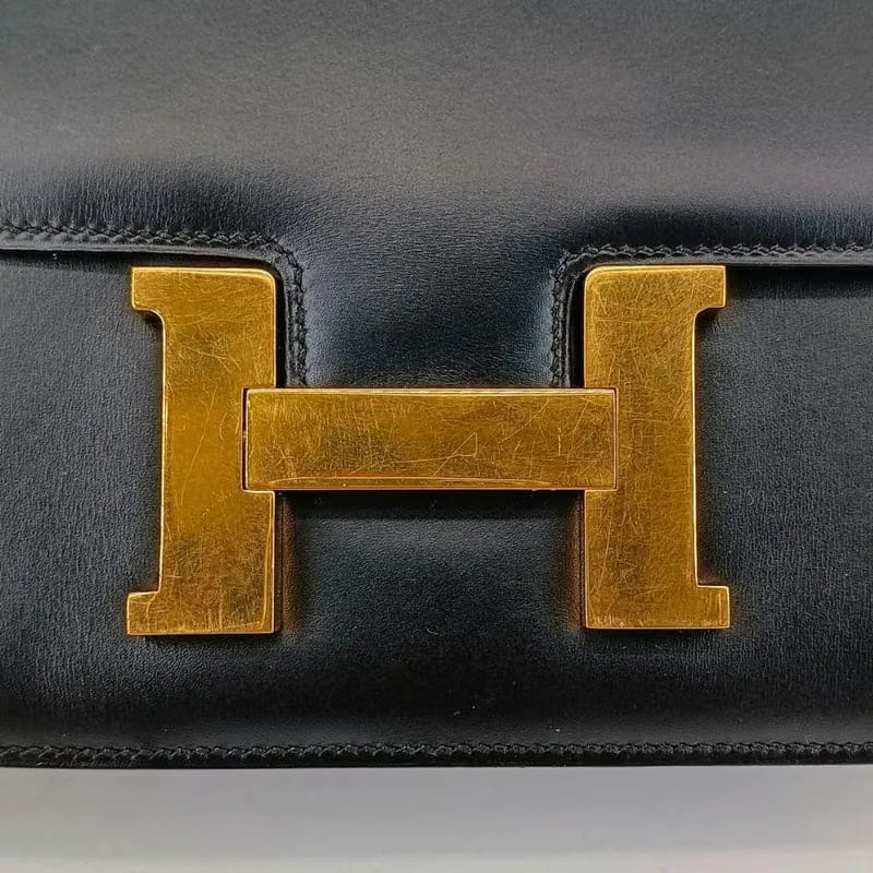 JT490 - HERMES Black x GHW Box Constance 23