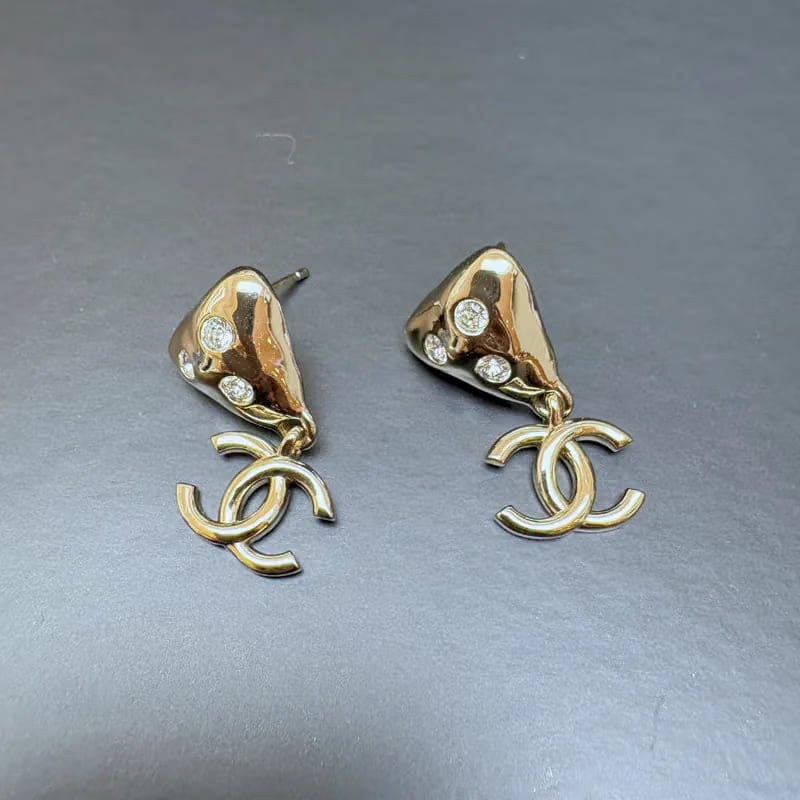 RE271 - CHANEL Pale Goid Triangle Crystal Drop CC Earrings