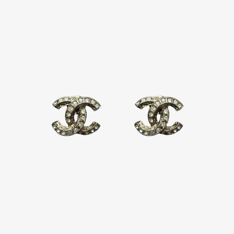 RE290 - CHANEL CC Logo Silver Earrings