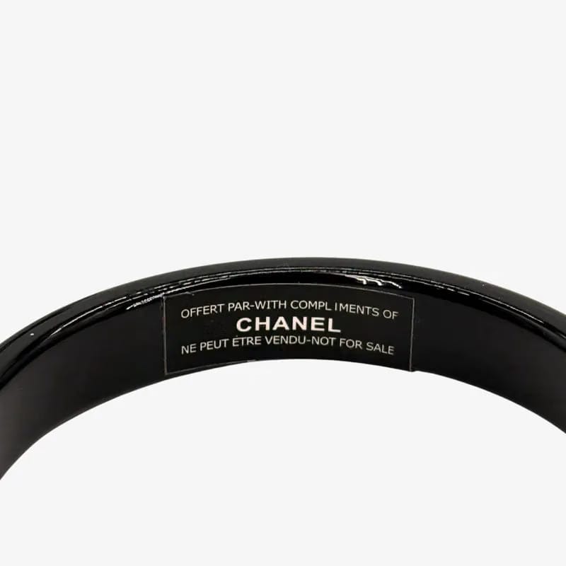 JW782 - CHANEL Black Acrylic Rouge Coco Shine Bracelet