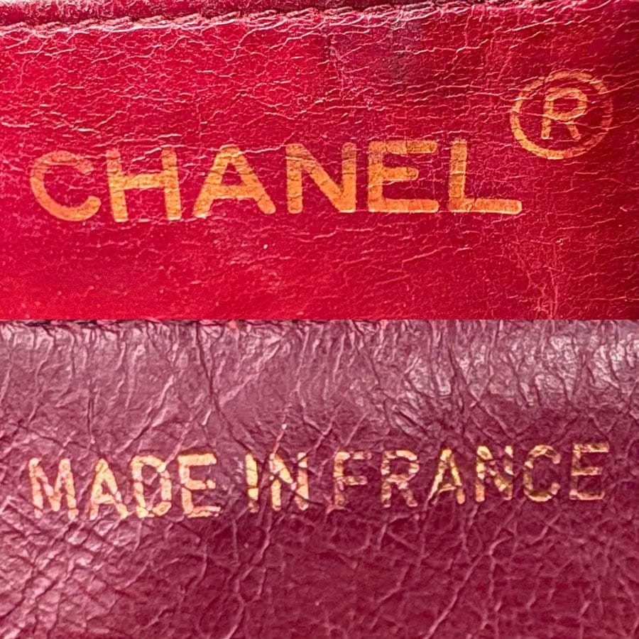 RG433 - CHANEL Vintage Black Lambskin 22cm Diana Flap Bag