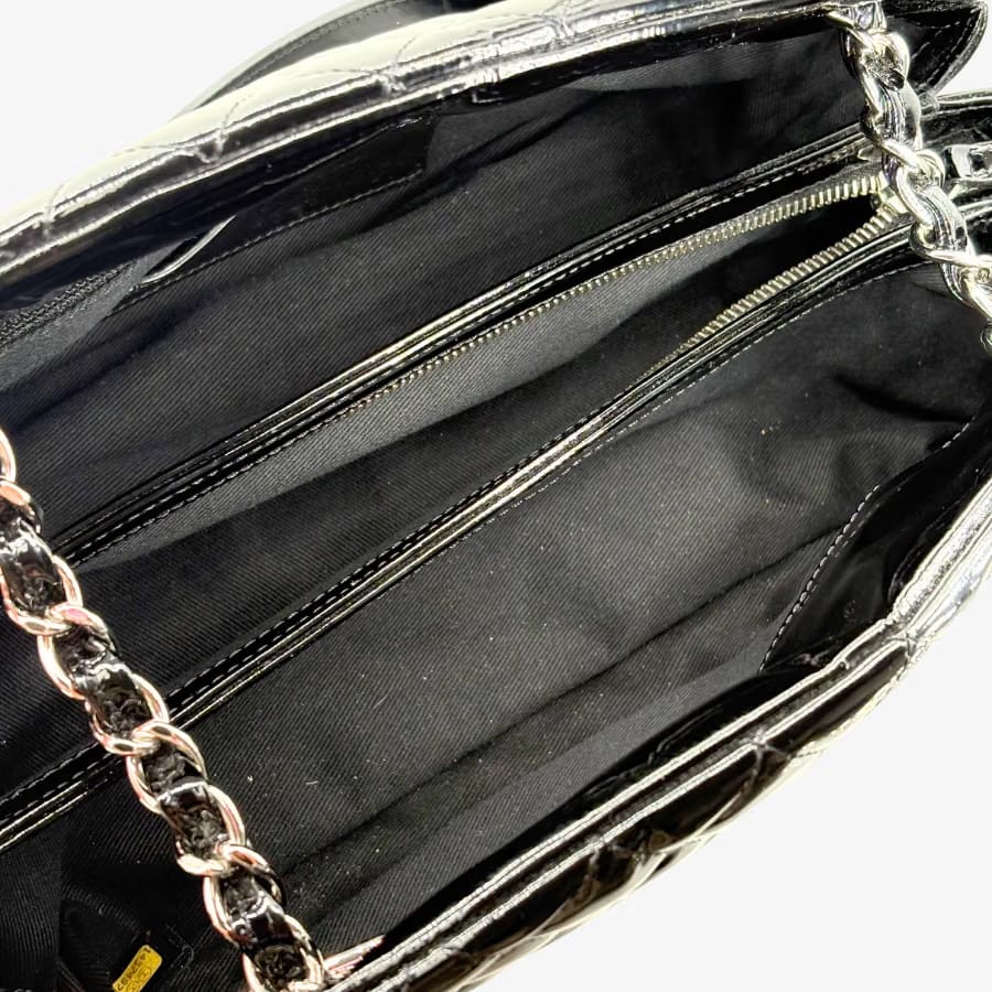 CS041 - CHANEL Vintage Black Mademoiselle Leather CC Charm Shoulder Bag