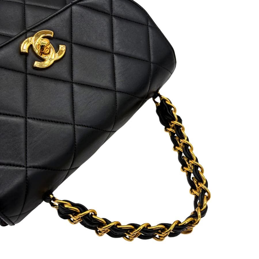 JAH229 - CHANEL Vintage Black Lambskin Quilted Flap Handbag