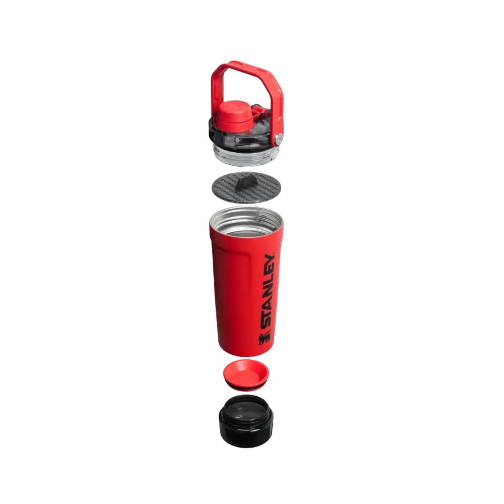 The Vitalize Shaker Bottle 20 OZ Chili Black