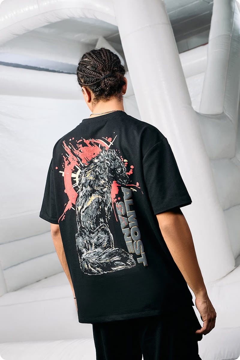 THE WOLF MEN'S T-SHIRT