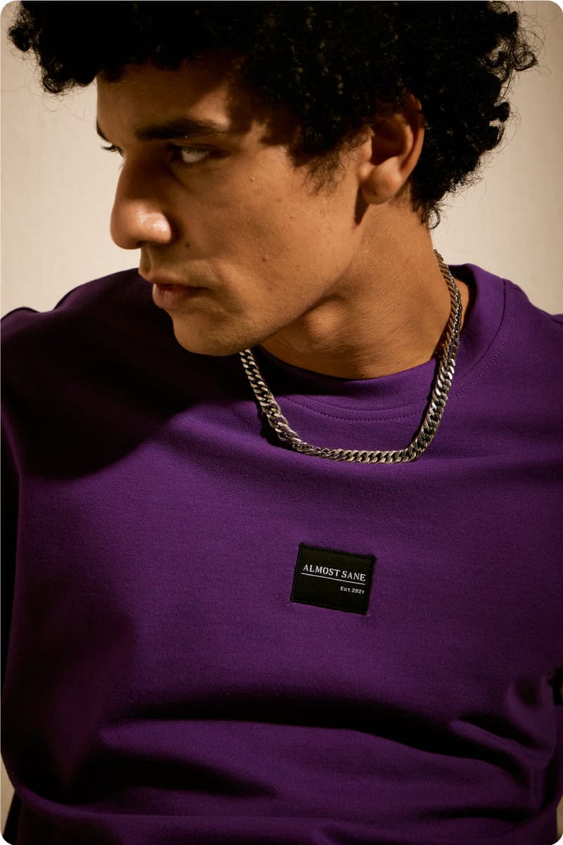 Men's Purple Essential T-Shirt