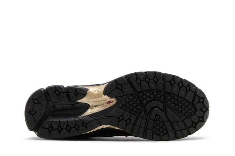 Kith x 1906R Black