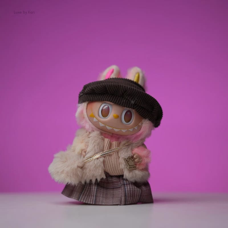 Labubu Doll Autumn Royale Collectible Outfit – 5 Piece Set