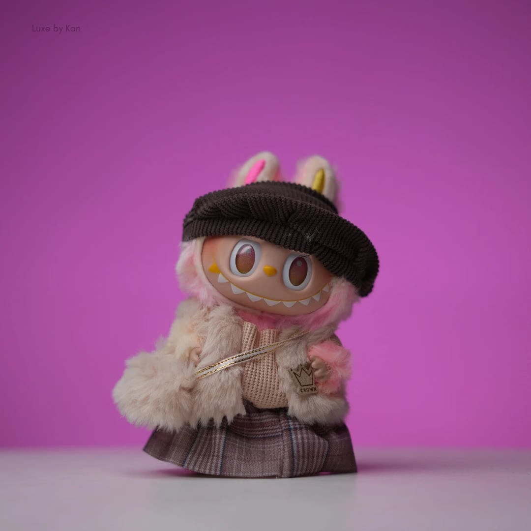 Labubu Doll Autumn Royale Collectible Outfit – 5 Piece Set