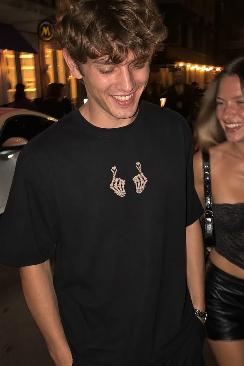 Voyd Skeleton Love Black t-shirt