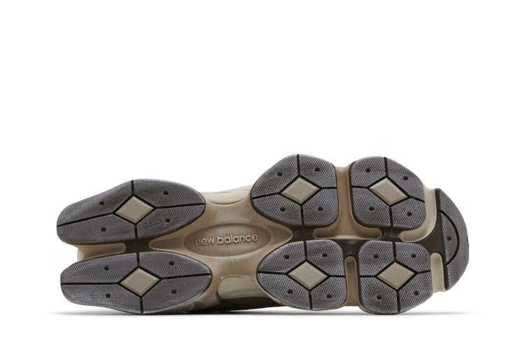 New Balance 9060 Mushroom