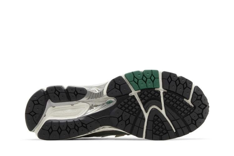 1906R Spruce Pack Footlocker Exclusive