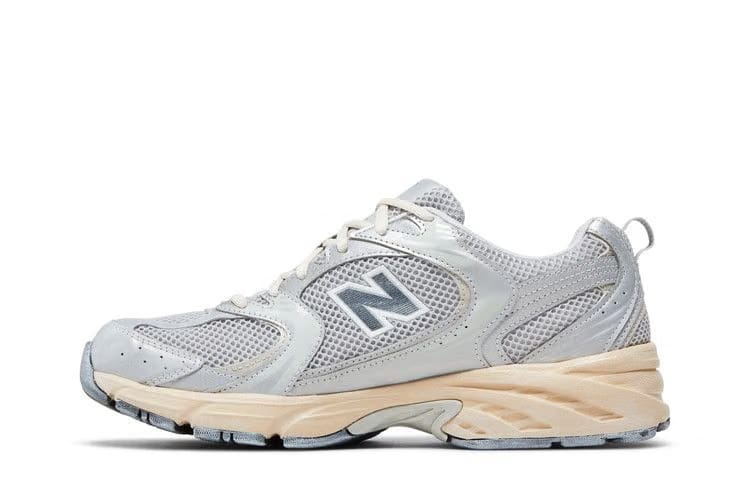 530 Silver Moonbeam Distressed