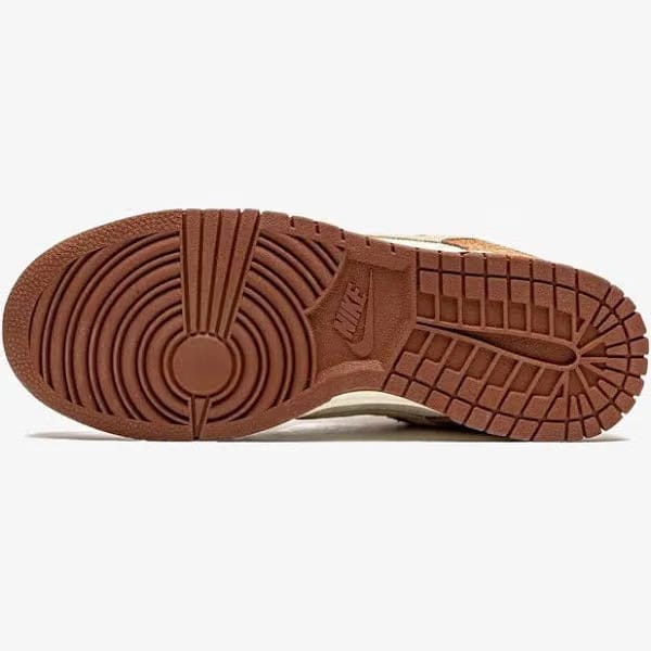 Dunk Low Premium Medium Curry