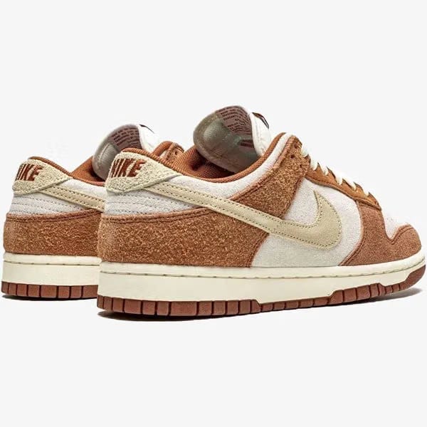 Dunk Low Premium Medium Curry