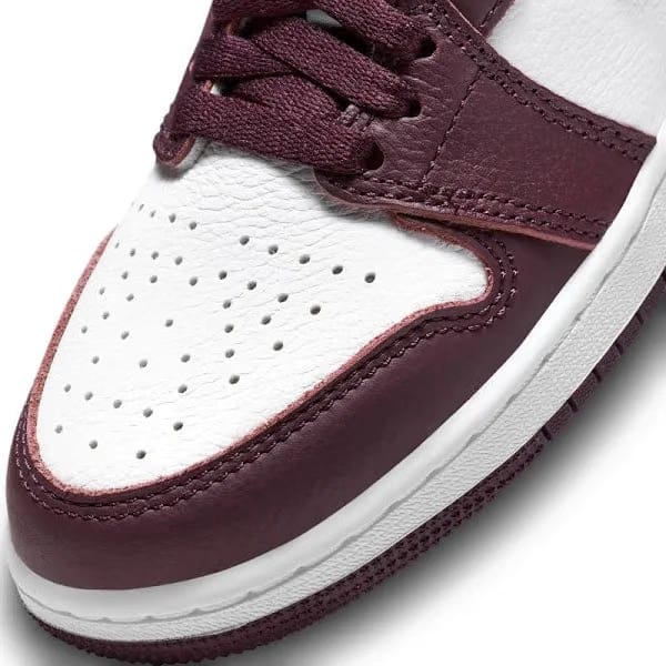 Air Jordan 1 Retro High Bordeaux