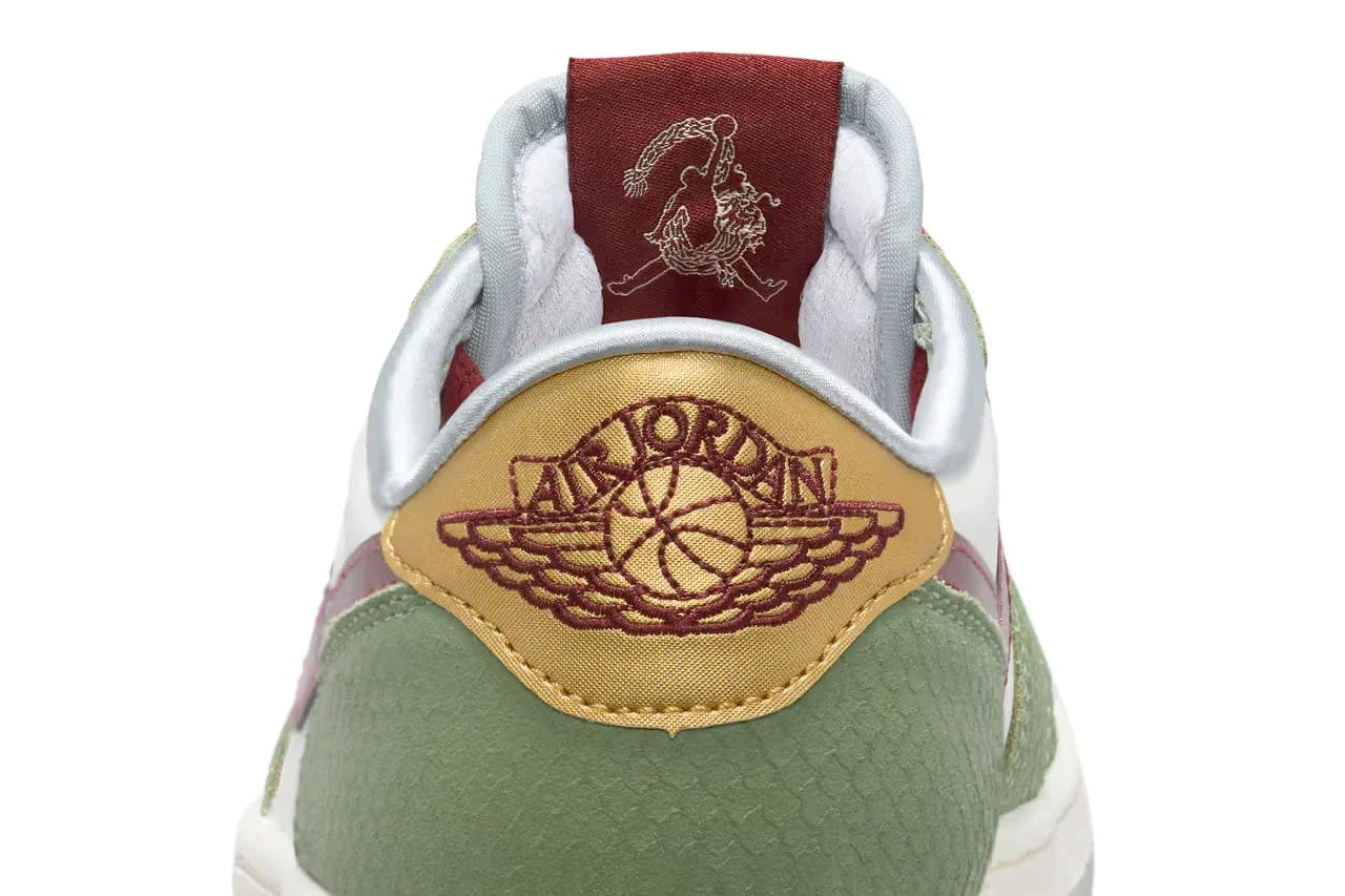 3D Sneaker Keychain With Box - Dunk Low Red