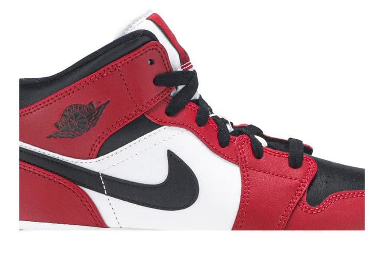 Jordan 1 Mid Chicago Black Toe GS