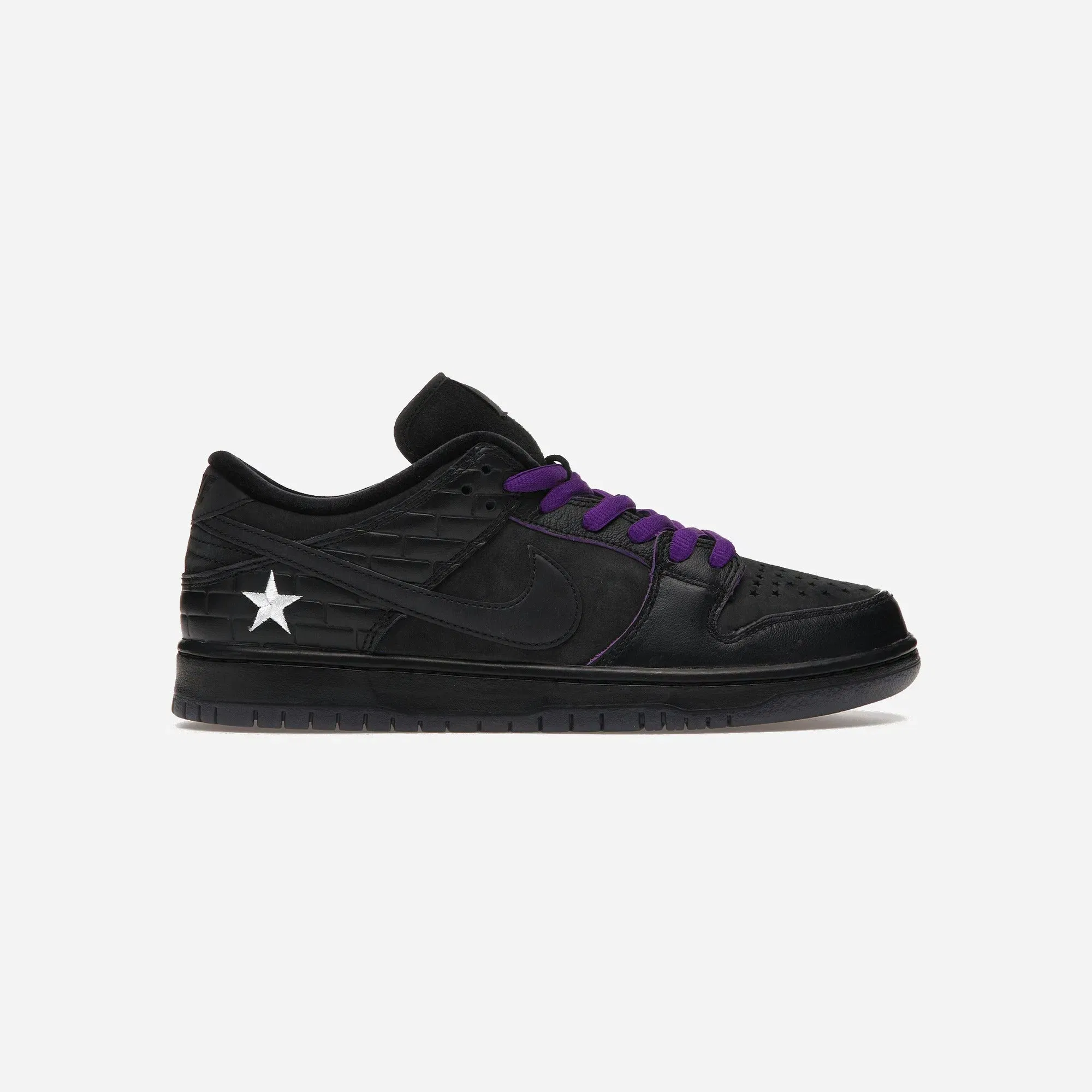 Nike Sb Dunk Low Familia First Avenue