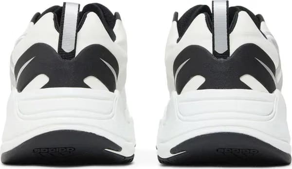 Adidas Yeezy Boost 700 Mnvn Laceless Analog