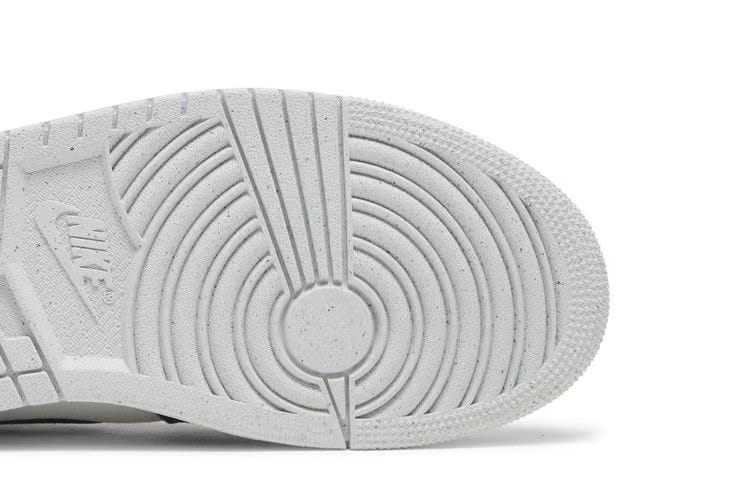 Jordan 1 Mid SE Light Steel Grey