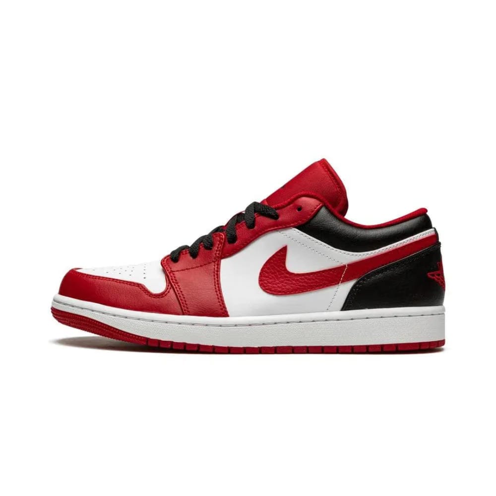 Air Jordan 1 Low Reverse Black Toe Bulls