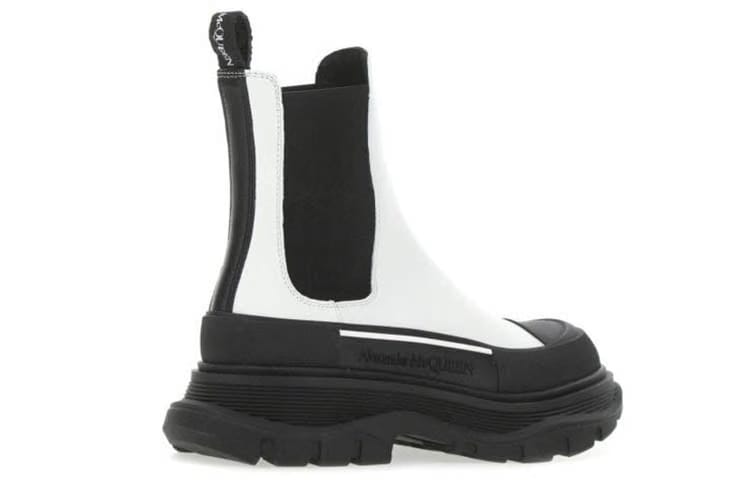 Alexander McQueen Wmns Tread Slick Boot 'White Black'