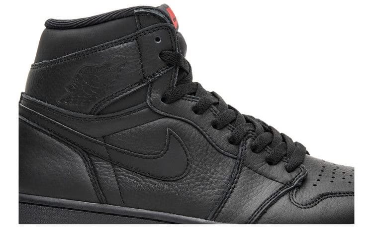 Air Jordan 1 Retro High OG Triple Black