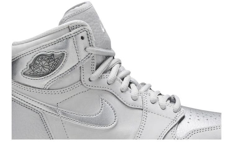 Air Jordan Jordan 1 Retro High Co Japan Neutral Grey GS – image 2 of 5 Air Jordan Jordan 1 Retro High Co Japan Neutral Grey GS – image 2 of 5