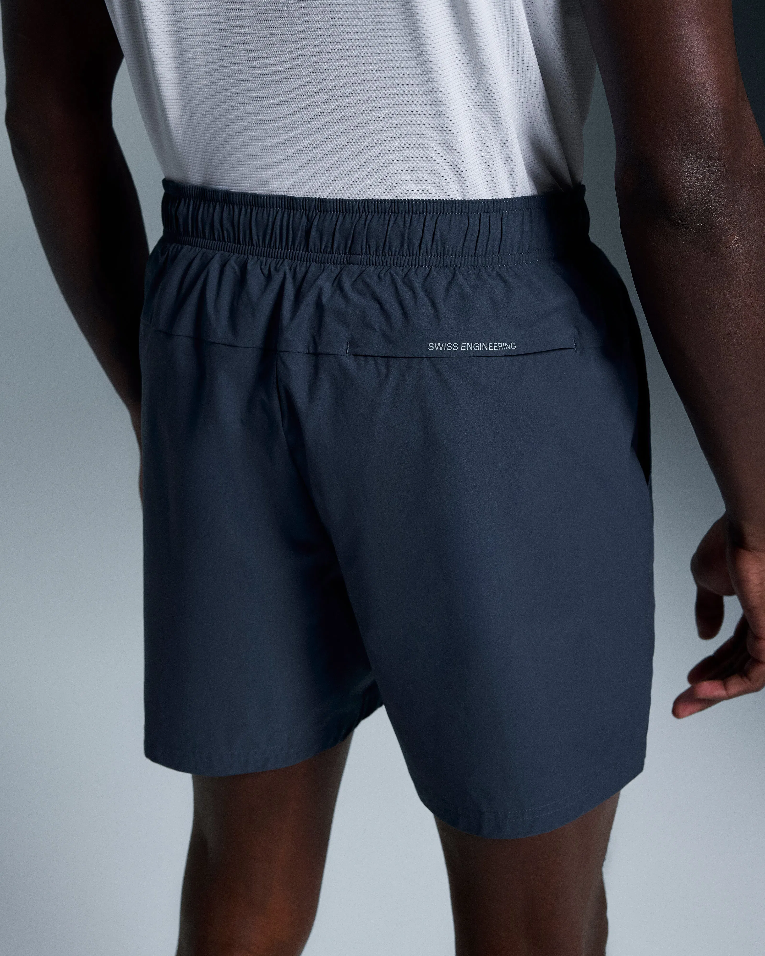 On 7" Core Shorts Midnight